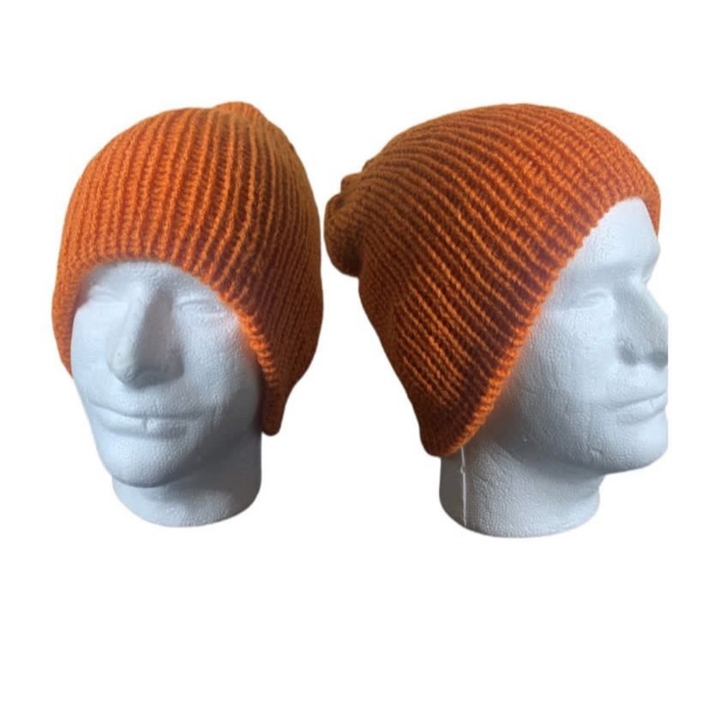 KNITTED BEANIE